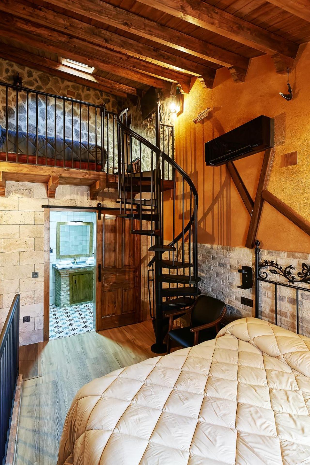 Apartamento Divino Morales Plasencia Eksteriør billede